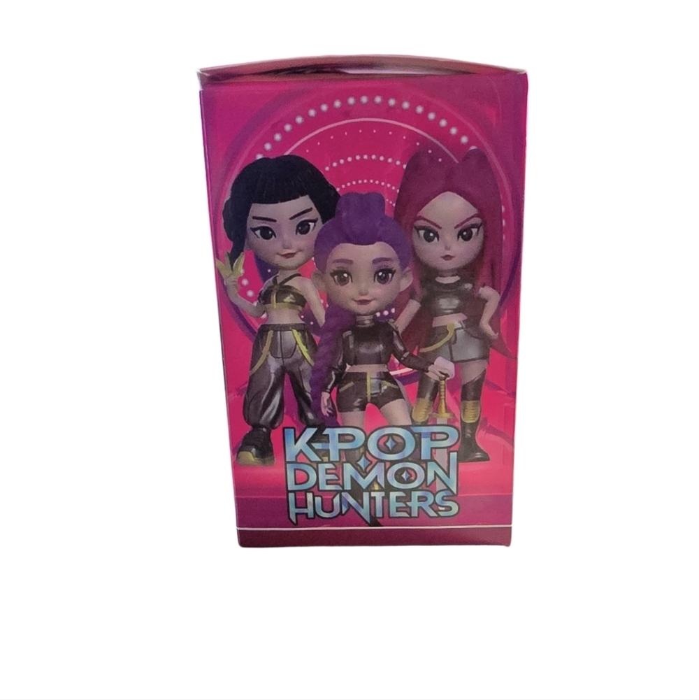 #05 Trendy KPOP Demon Hunters Figurine Keychain - Picture 3 of 10